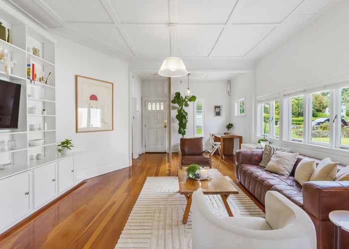  at 16 Weston Avenue, Mount Albert, Auckland