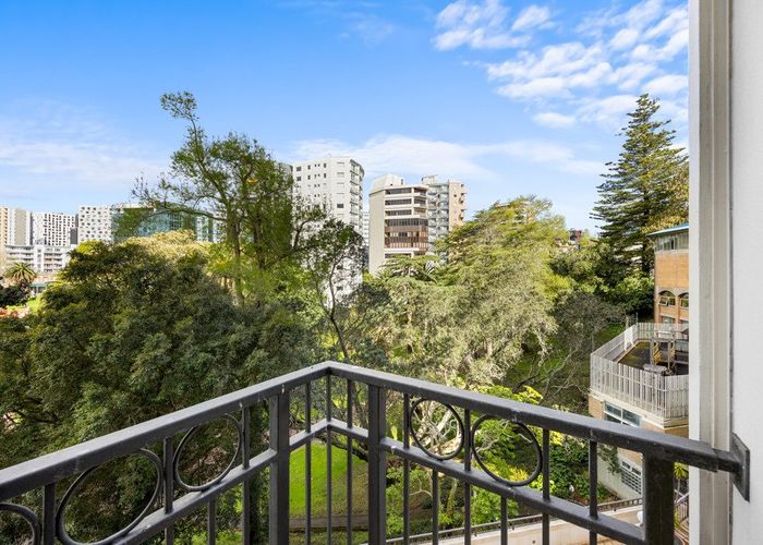  at 1N/100 Greys Avenue, City Centre, Auckland City, Auckland