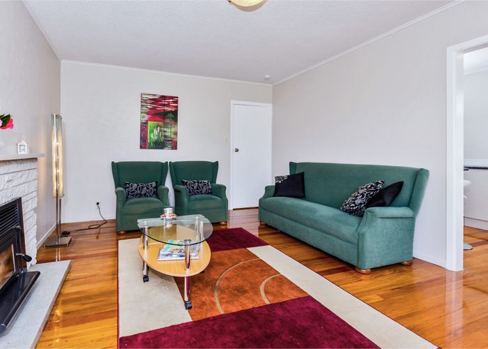  at 2 Claridge Rd, Glen Eden, Waitakere City, Auckland