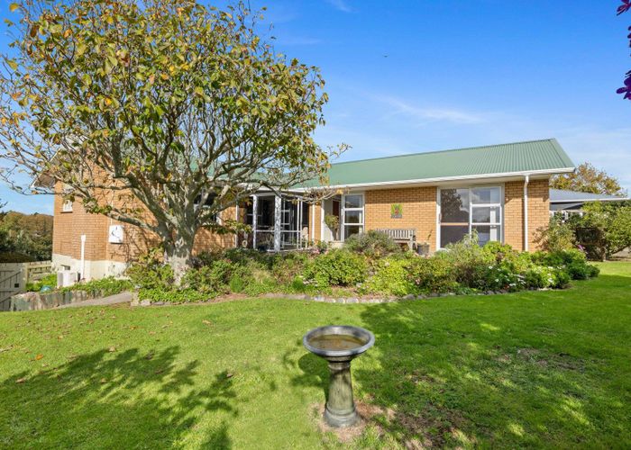  at 6c Fairview Place, Westown, New Plymouth, Taranaki