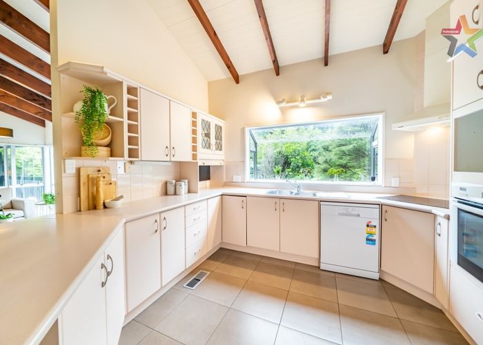  at 498 Stokes Valley Road, Stokes Valley, Lower Hutt