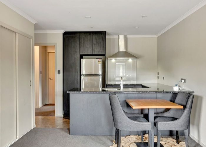  at 1/4 Ekara Road, Flagstaff, Hamilton
