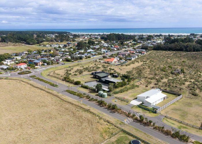  at Waitarere Beach, Horowhenua, Manawatu / Whanganui
