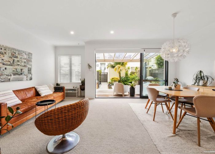  at 9 Kanuka Road, Hobsonville, Waitakere City, Auckland