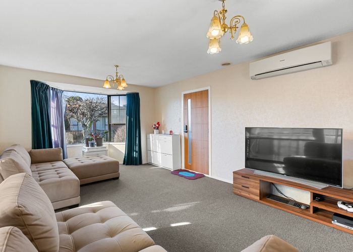  at 2/136 Middlepark Road, Upper Riccarton, Christchurch City, Canterbury