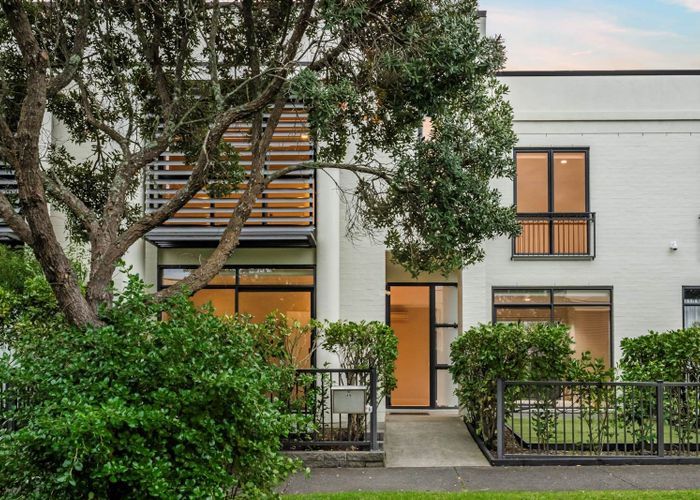  at 49 Bluegrey Avenue, Stonefields, Auckland City, Auckland