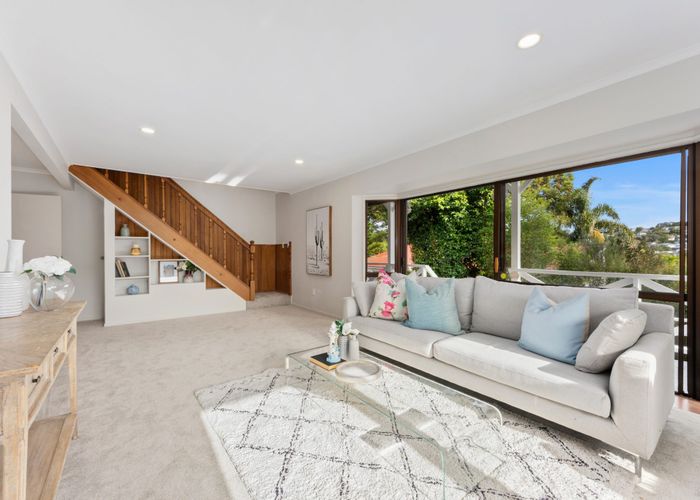  at 1/12 Shanaway Rise, Hillcrest, North Shore City, Auckland