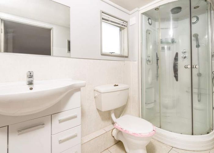  at 1B/288 Sunset Road, Windsor Park, North Shore City, Auckland