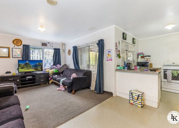  at 48B Hamlin Road, Mount Wellington, Auckland