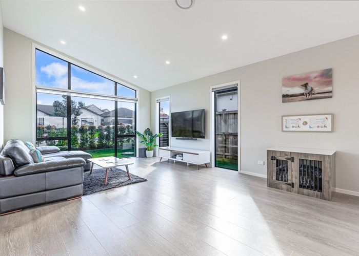  at 74 Vinistra Road, Huapai, Kumeu