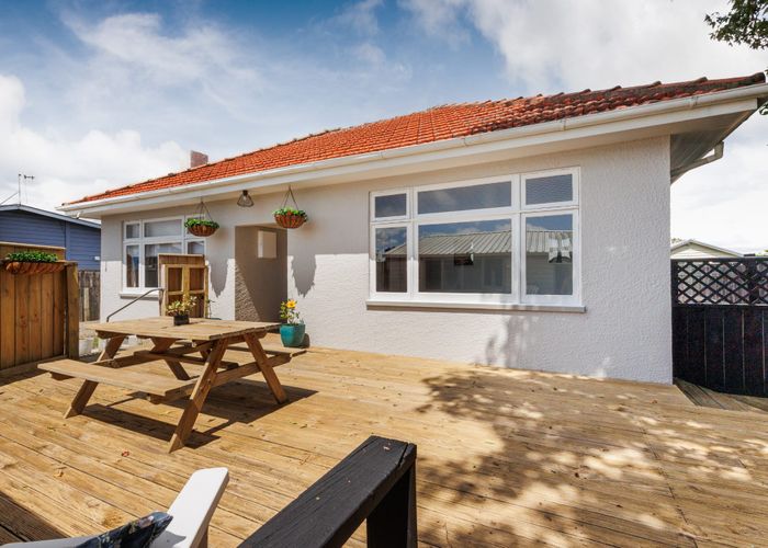 at 996 Tremaine Avenue, Roslyn, Palmerston North