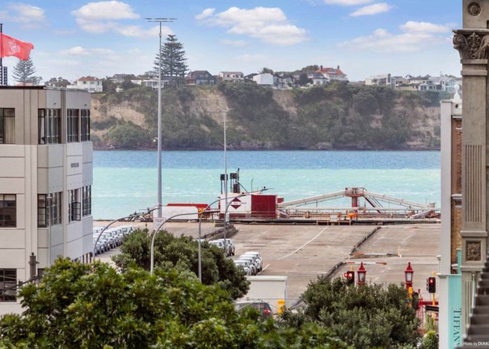  at 2J/16 Gore Street, City Centre, Auckland City, Auckland