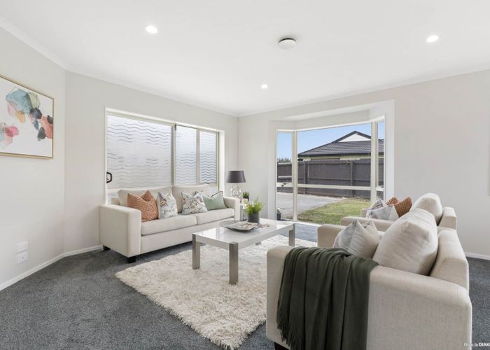  at 10 Grangewood Close, Favona, Auckland