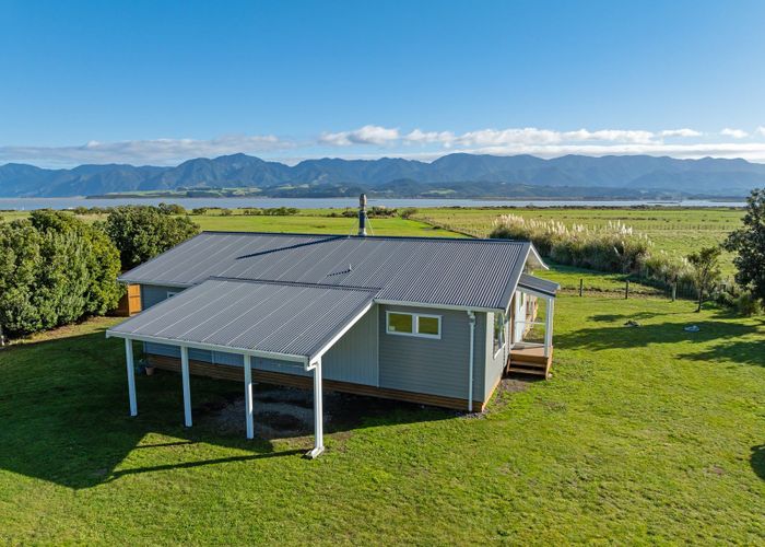  at 103 Lake Ferry Road, Lake Ferry, Featherston