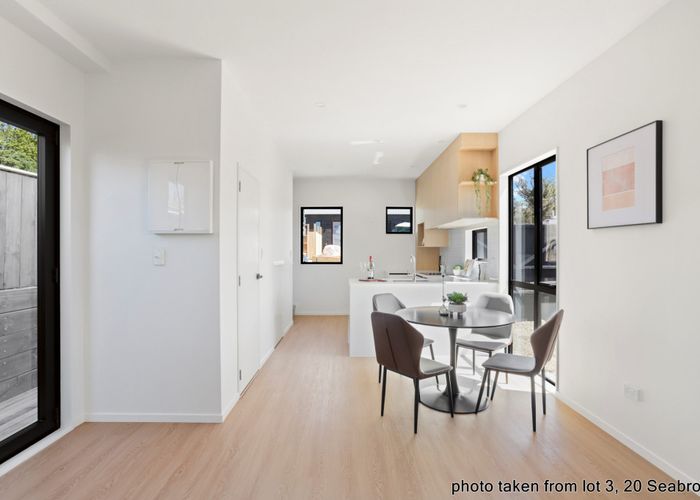  at 12/20 Seabrook Avenue, New Lynn, Waitakere City, Auckland