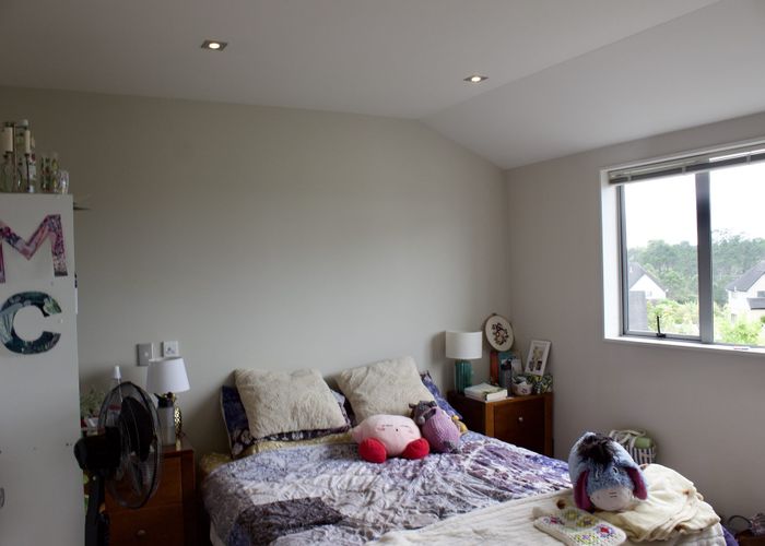  at 8/11 Hatfield Place, Albany Heights, Auckland