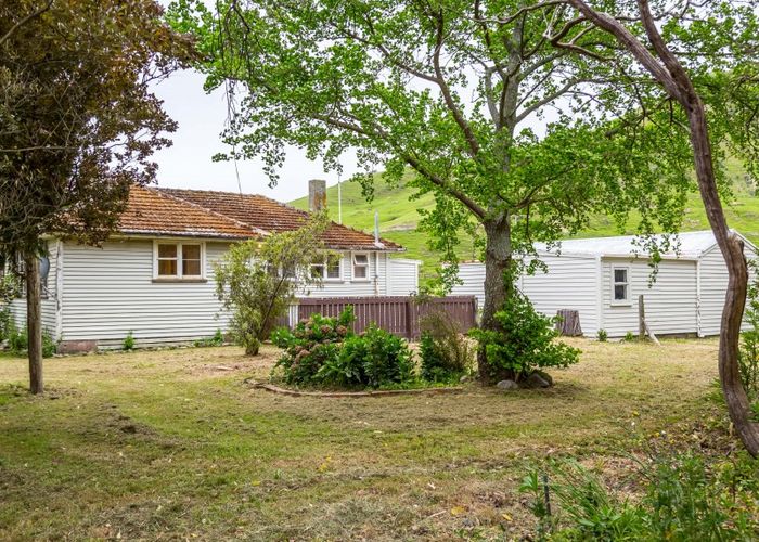  at 943 Tora Road, Tora, Martinborough