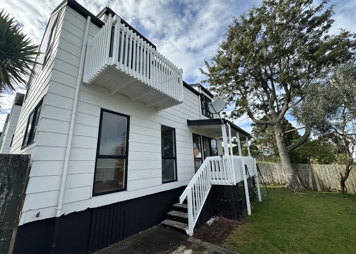  at 4/64a Birkdale Road, Birkdale, North Shore City, Auckland