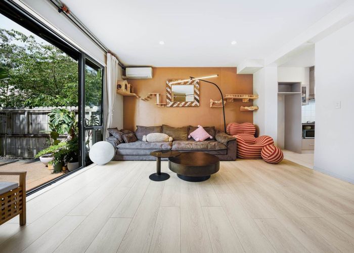  at 40/22 Northcross Drive, Oteha, North Shore City, Auckland