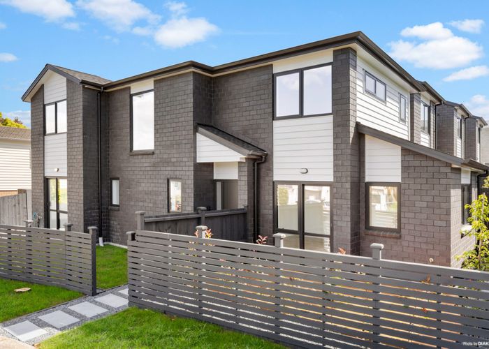  at Lot 1, 4 Kyeemagh Street, Botany Downs, Manukau City, Auckland