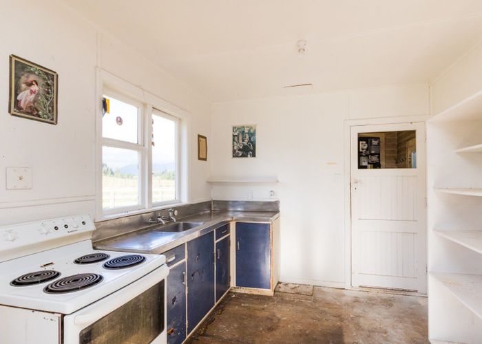  at 1821 Ruahine Road, Rangiwahia, Kimbolton