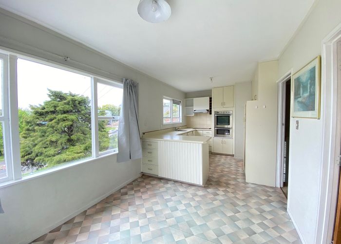  at 36 Woodside Avenue, Northcote, Auckland