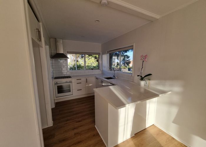  at 12B Herd Road, Hillsborough, Auckland