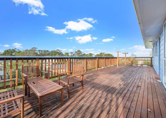  at 29 Cyril Crescent, West Harbour, Auckland