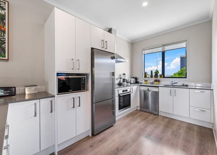  at 8/6 Onekiritea Road, Hobsonville, Waitakere City, Auckland