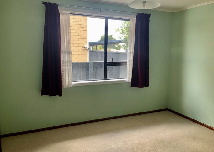  at 215 Birkdale Road, Birkdale, North Shore City, Auckland