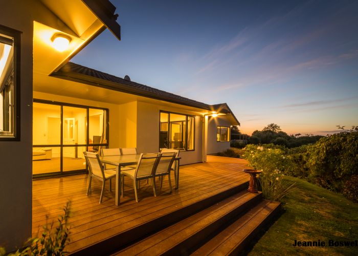  at 15 Greenwood Place, Fitzherbert, Palmerston North