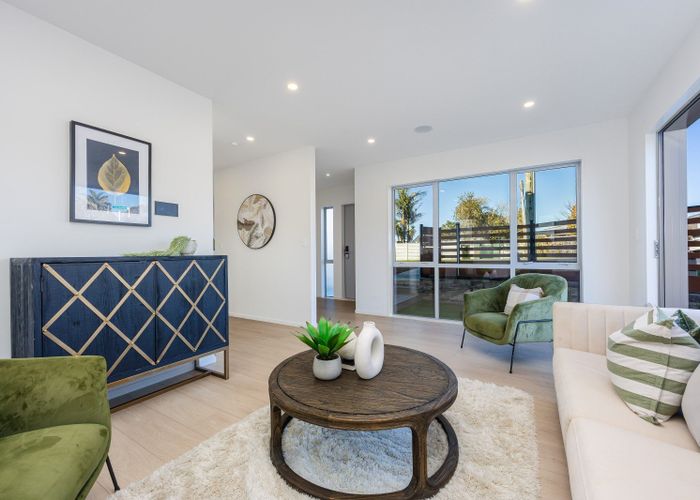  at 7 Sunrise Avenue, Mairangi Bay, North Shore City, Auckland