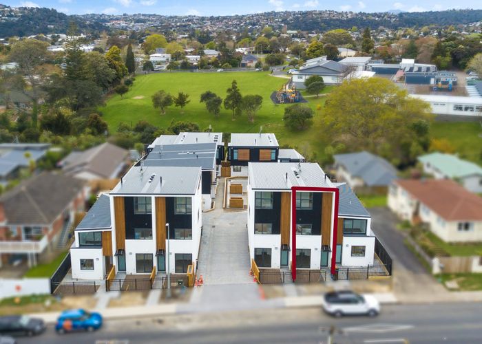  at 3 Mokopiko Court, Beach Haven, North Shore City, Auckland