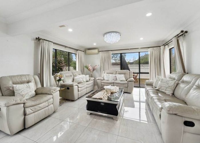 at 1/2 Orangewood Drive, Northpark, Manukau City, Auckland