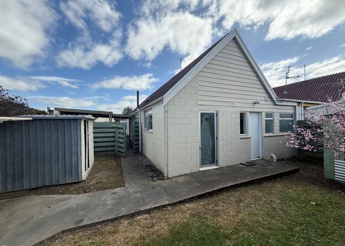  at 2/46 Delaware Crescent, Russley, Christchurch City, Canterbury