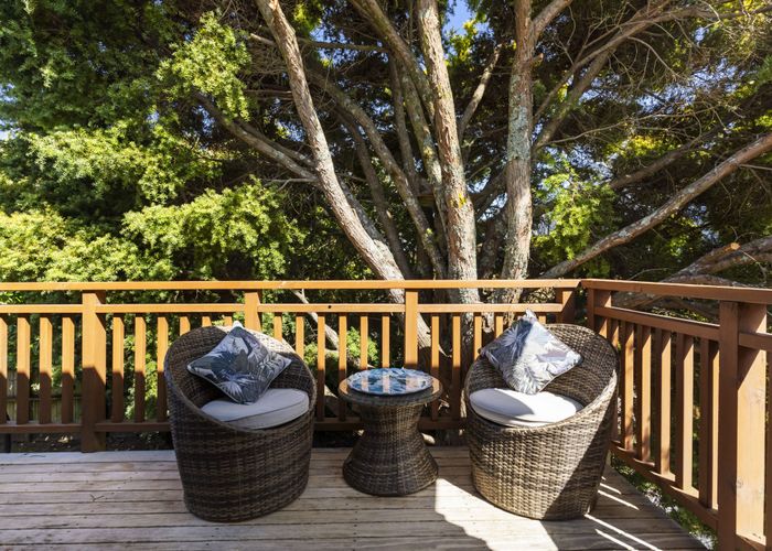  at 1/9 LANCASTER RD, Beach Haven, Auckland