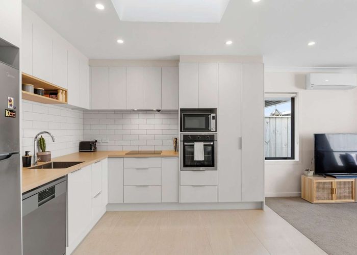  at 20 Orona Place, Conifer Grove, Papakura, Auckland