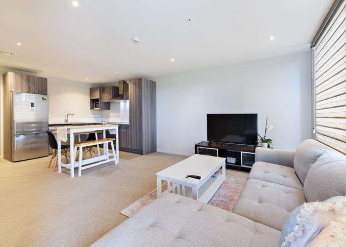  at 201/5 Rose Garden Lane, Albany, North Shore City, Auckland