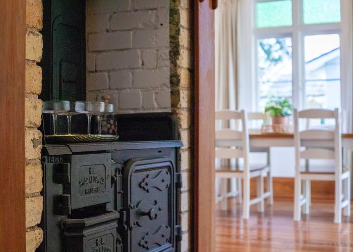  at 10 Thames Street, Claudelands, Hamilton, Waikato