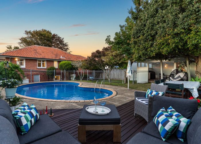  at 12 Fairleigh Avenue, Mount Albert, Auckland City, Auckland