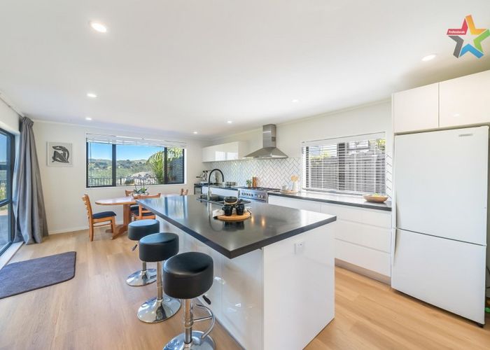  at 186 Holborn Drive, Stokes Valley, Lower Hutt