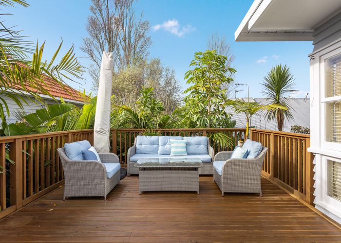  at 35 Church Street, Northcote Point, Auckland