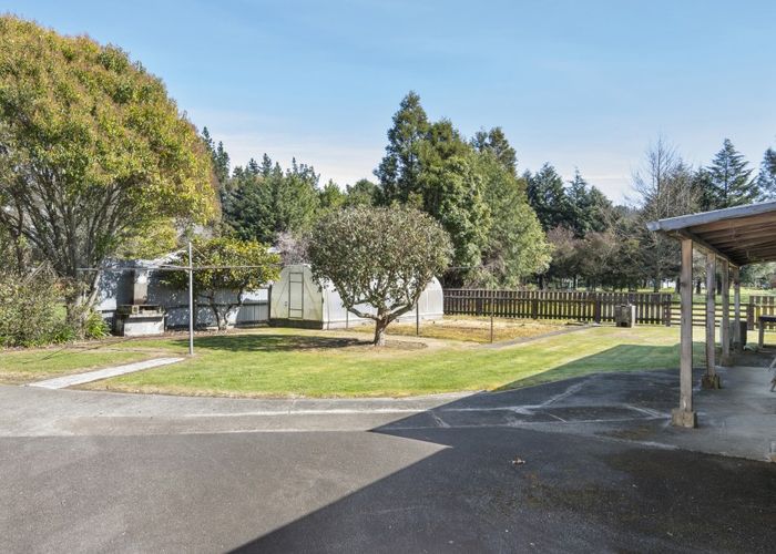  at 207 Whitby Road, Wakefield