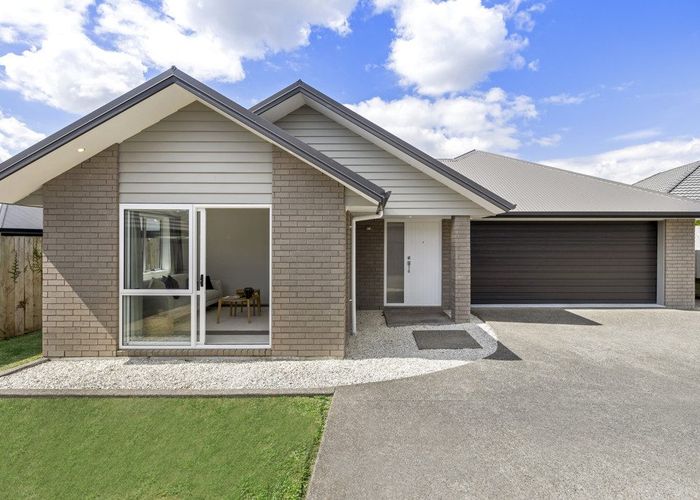  at 8 Wetherby Road, Flagstaff, Hamilton