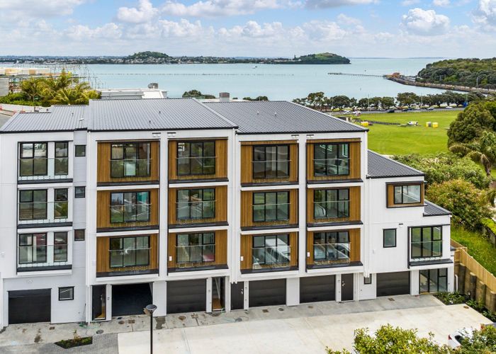  at 8/32 Karori Crescent, Orakei, Auckland City, Auckland