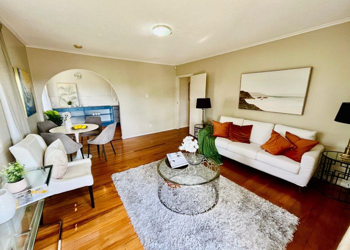  at 2/214 Campbell Road, Greenlane, Auckland City, Auckland