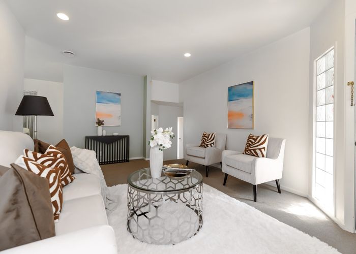  at 2/152 Sunset Road, Unsworth Heights, North Shore City, Auckland