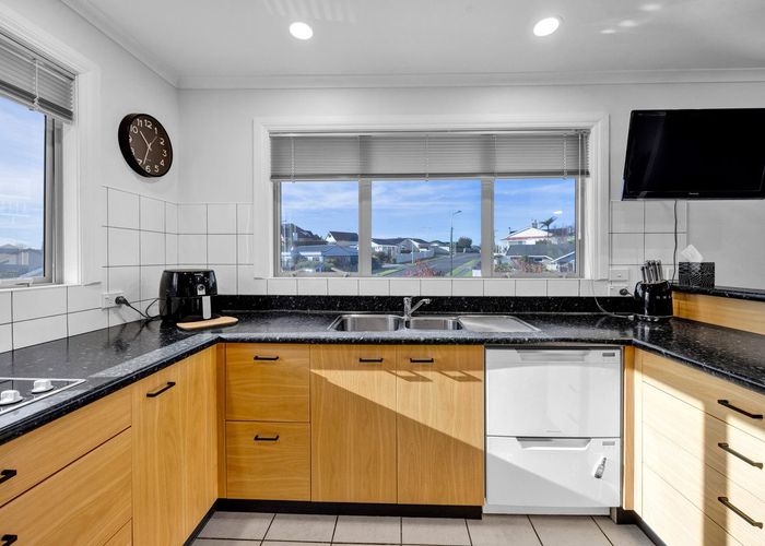  at 85 Wallath Road, Westown, New Plymouth
