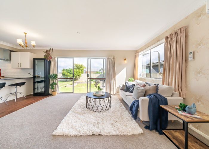  at 6 Cruickshank Road, Clouston Park, Upper Hutt, Wellington