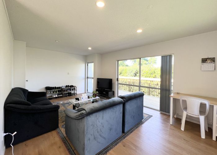  at 2/7 Becroft Drive, Forrest Hill, Auckland